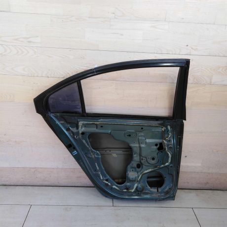 dver-zadniaia-levaia-nissan-primera-p12-art-98064-big-2