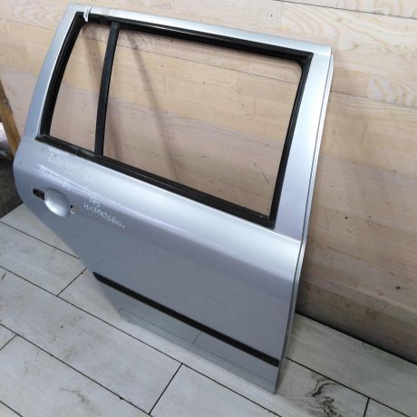 dver-zadniaia-pravaia-skoda-octavia-i-a4-restailing-universal-art-98355-big-1