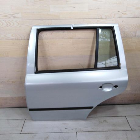 dver-zadniaia-levaia-skoda-octavia-i-a4-universal-art-98511-big-0