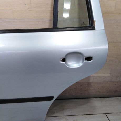 dver-zadniaia-levaia-skoda-octavia-i-a4-universal-art-98511-big-7