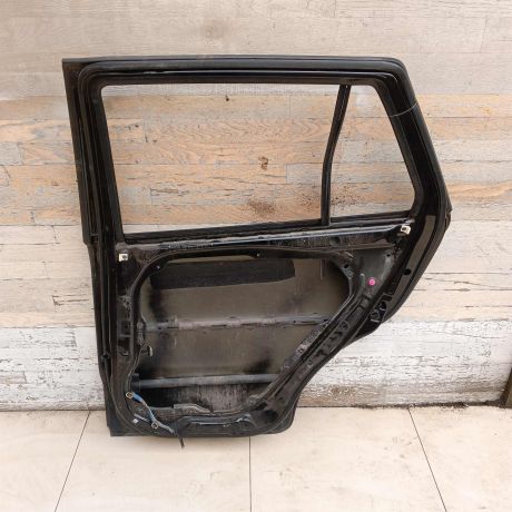 dver-zadniaia-pravaia-hyundai-santa-fe-ii-art-98529-big-9