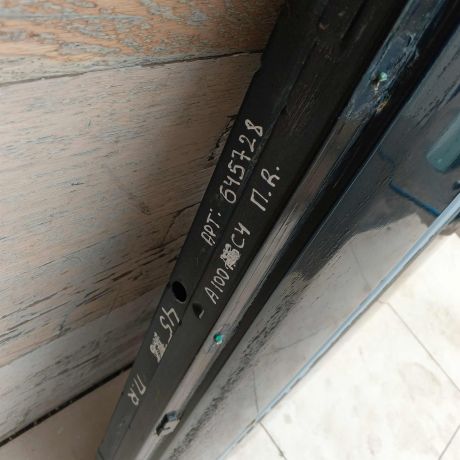 dver-peredniaia-pravaia-audi-100-c4-art-98783-big-2