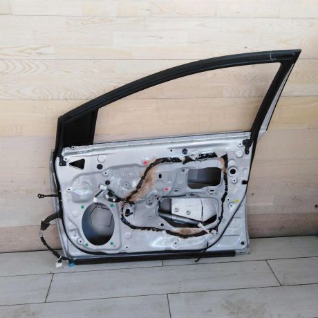 dver-peredniaia-pravaia-toyota-avensis-iii-art-99260-big-2