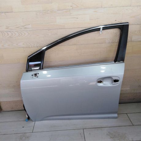 dver-peredniaia-levaia-toyota-avensis-iii-art-99262-big-0