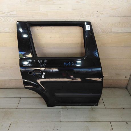 dver-zadniaia-pravaia-skoda-yeti-i-art-99467-big-0