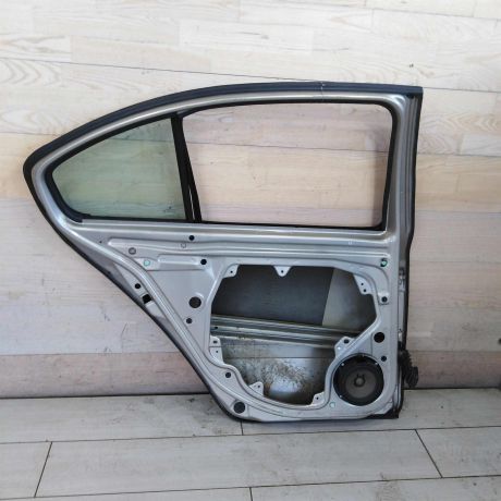 dver-zadniaia-levaia-skoda-octavia-a5-art-99495-big-3