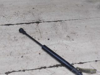 amortizator-kapota-volvo-s80-art-100882