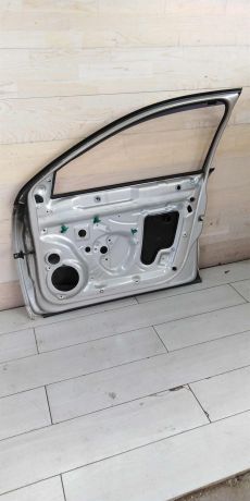 dver-peredniaia-pravaia-volkswagen-jetta-vi-art-100934-big-6