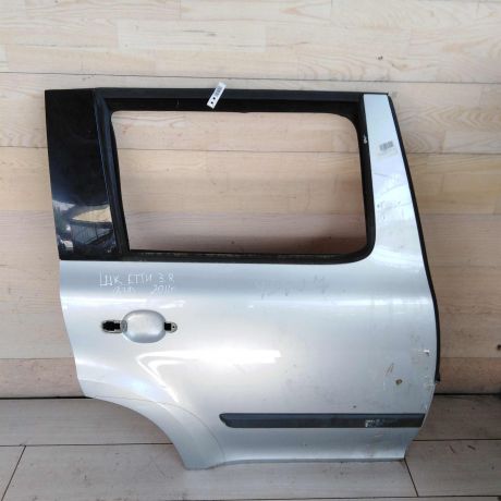 dver-zadniaia-pravaia-skoda-yeti-art-101753-big-0