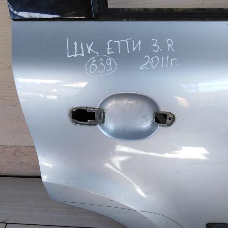 dver-zadniaia-pravaia-skoda-yeti-art-101753-big-9