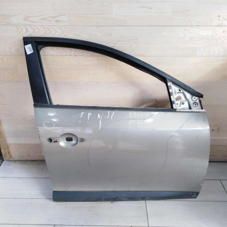 dver-peredniaia-pravaia-renault-fluence-i-art-102349-big-0