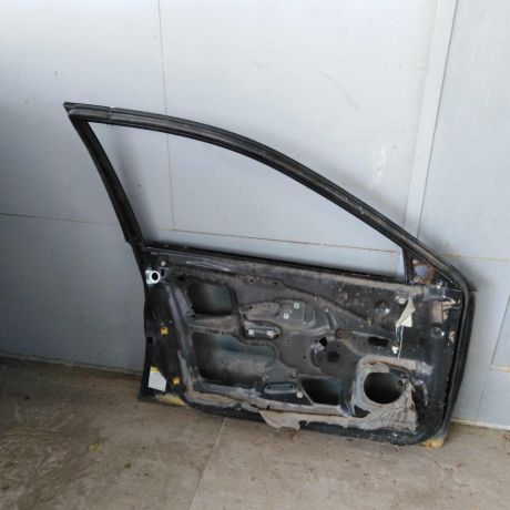 dver-peredniaia-levaia-volvo-s40-art-102404-big-1