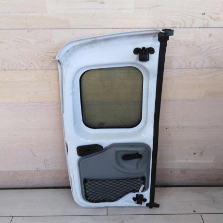 dver-zadniaia-pravaia-lada-largus-logan-dacia-art-104229-big-4