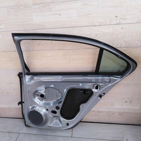 dver-zadniaia-pravaia-volkswagen-jetta-vi-art-105283-big-3