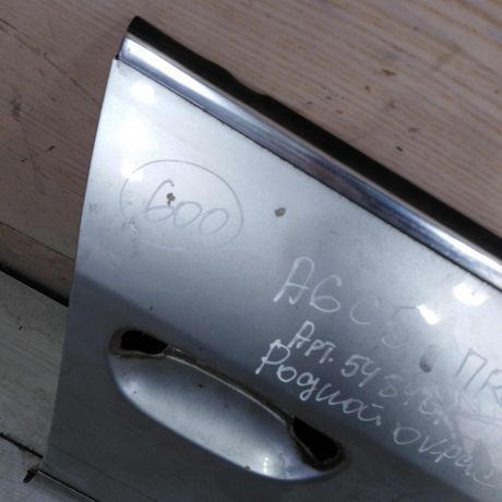 dver-peredniaia-pravaia-audi-a6-c5-art-107694-big-9