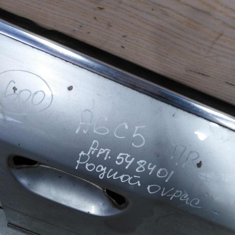 dver-peredniaia-pravaia-audi-a6-c5-art-107694-big-5