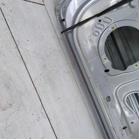 dver-peredniaia-pravaia-renault-symbol-i-art-109461-big-9