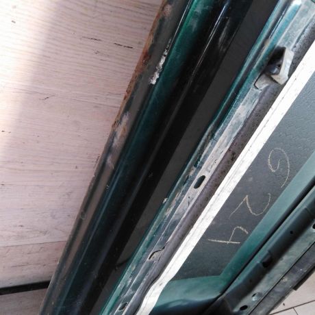 dver-peredniaia-levaia-audi-a6-c5-art-109721-big-2