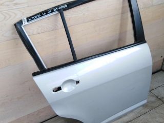 dver-zadniaia-pravaia-nissan-tiida-i-art-110036