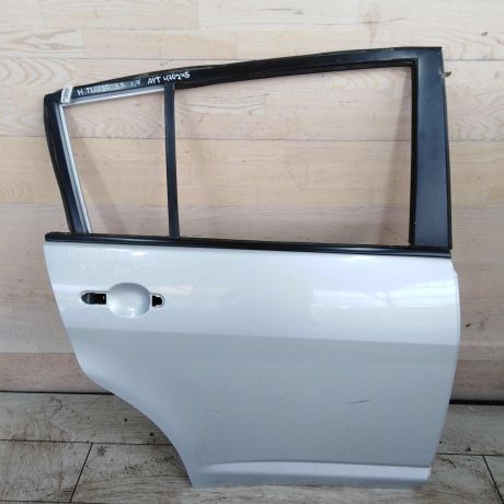 dver-zadniaia-pravaia-nissan-tiida-i-art-110036-big-1