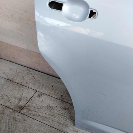 dver-zadniaia-pravaia-nissan-tiida-i-art-110036-big-5