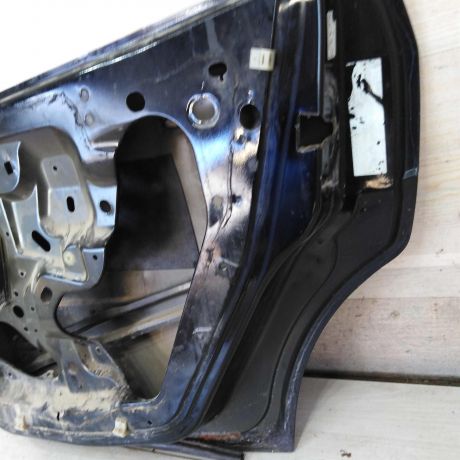 dver-zadniaia-pravaia-ford-focus-1-defekty-art-110126-big-6