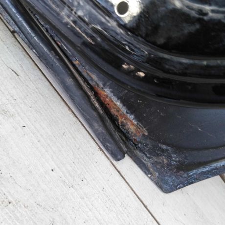 dver-zadniaia-pravaia-ford-focus-1-defekty-art-110126-big-3