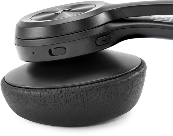 nausniki-s-mikrofonom-oklick-1978719-big-4