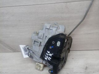 zamok-dveri-perednii-pravyi-audi-a6-c6-art-11640