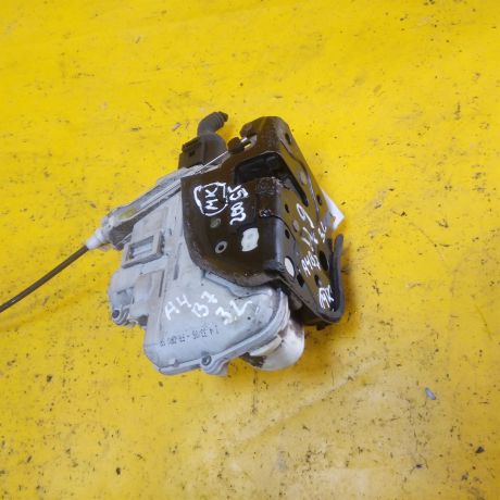 zamok-dveri-perednii-levyi-audi-a4-b7-art-13221-big-2