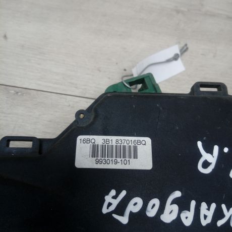 zamok-dveri-seat-cordoba-art-13850-big-3