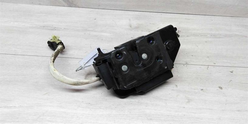 zamok-dveri-zadnii-pravyi-hyundai-getz-restailing-art-13902-big-1