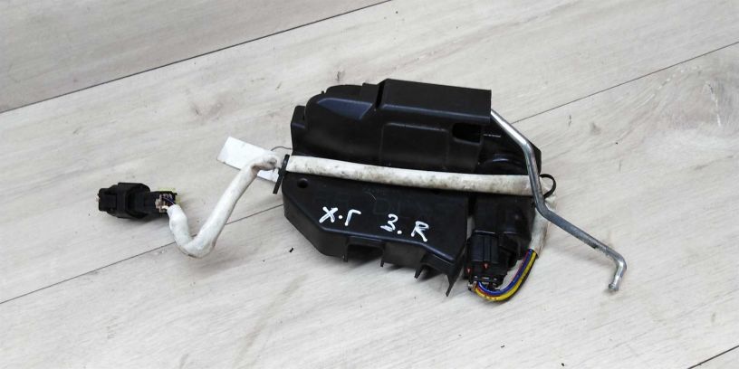 zamok-dveri-zadnii-pravyi-hyundai-getz-art-14054-big-1