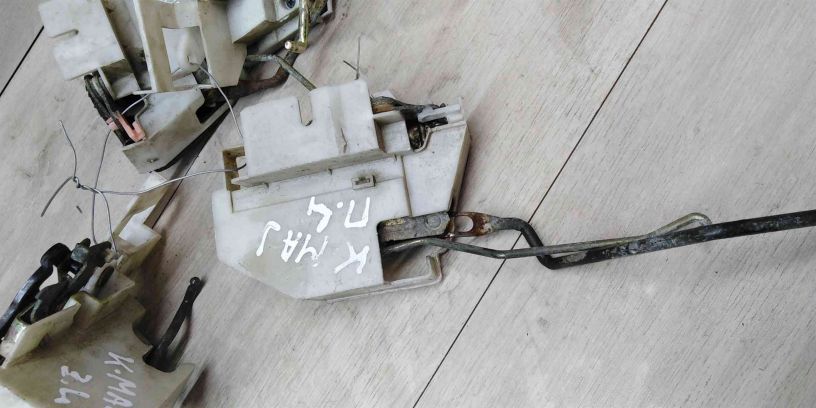 zamok-dveri-kia-magentis-ii-art-14055-big-1