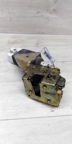 zamok-dveri-zadnii-pravyi-volvo-s40-art-14143-big-0