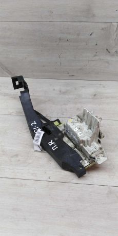 zamok-dveri-perednii-pravyi-ford-focus-i-art-14691-big-0