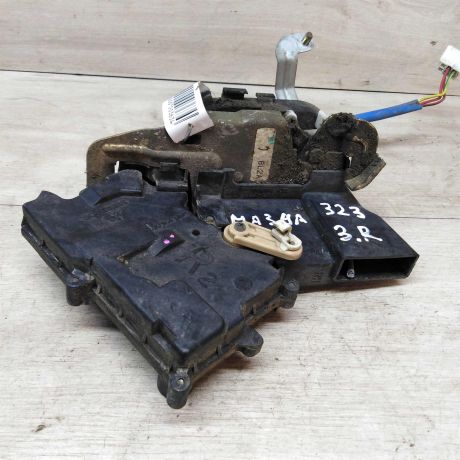 zamok-dveri-zadnii-pravyi-mazda-323-art-15668-big-1