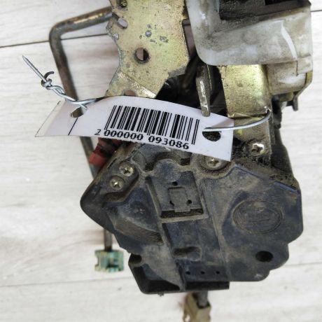 zamok-dveri-perednii-kia-clarus-art-15881-big-2