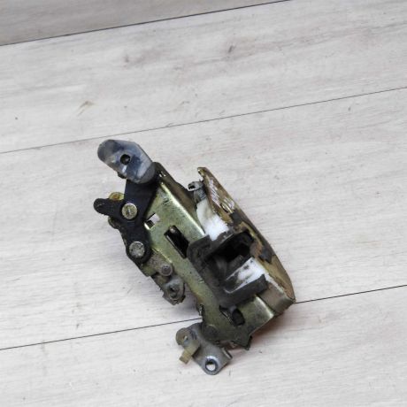 zamok-dveri-zadnii-levyi-kia-clarus-art-15889-big-2