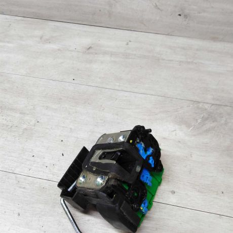 zamok-dveri-zadnii-pravyi-hyundai-solaris-art-16703-big-1