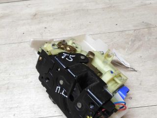 zamok-dveri-levyi-volkswagen-transporter-t5-art-16835