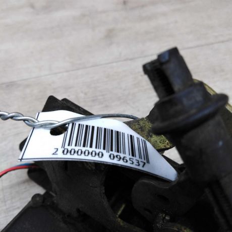 zamok-dveri-zadnii-pravyi-audi-a6-c5-art-16976-big-2