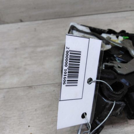 zamok-dveri-perednii-mitsubishi-lancer-9-art-17285-big-1