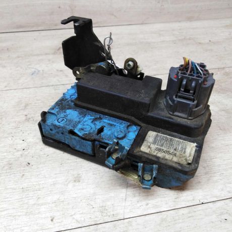 zamok-dveri-perednii-levyi-volvo-s80-art-17834-big-1