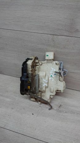 zamok-dveri-audi-a6-c6-art-18671-big-1