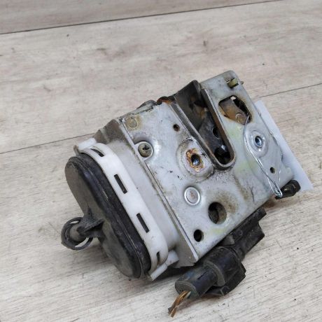 zamok-dveri-audi-a8-d2-art-18787-big-0