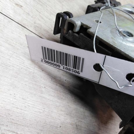 zamok-dveri-audi-a8-d2-art-18787-big-3