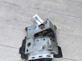 zamok-dveri-audi-a8-d2-art-18790