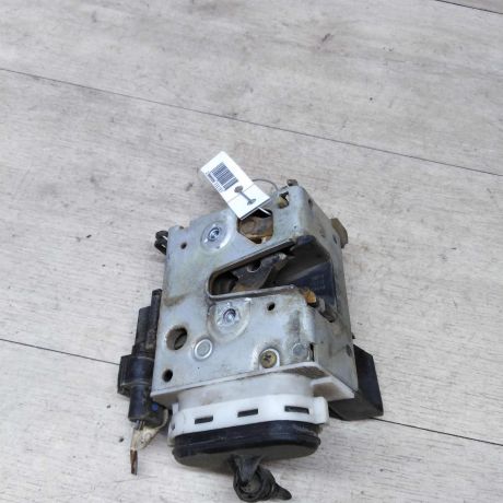 zamok-dveri-audi-a8-d2-art-18790-big-0