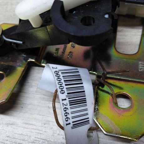 vakuumnik-zamka-bagaznika-volkswagen-touareg-art-19907-big-3